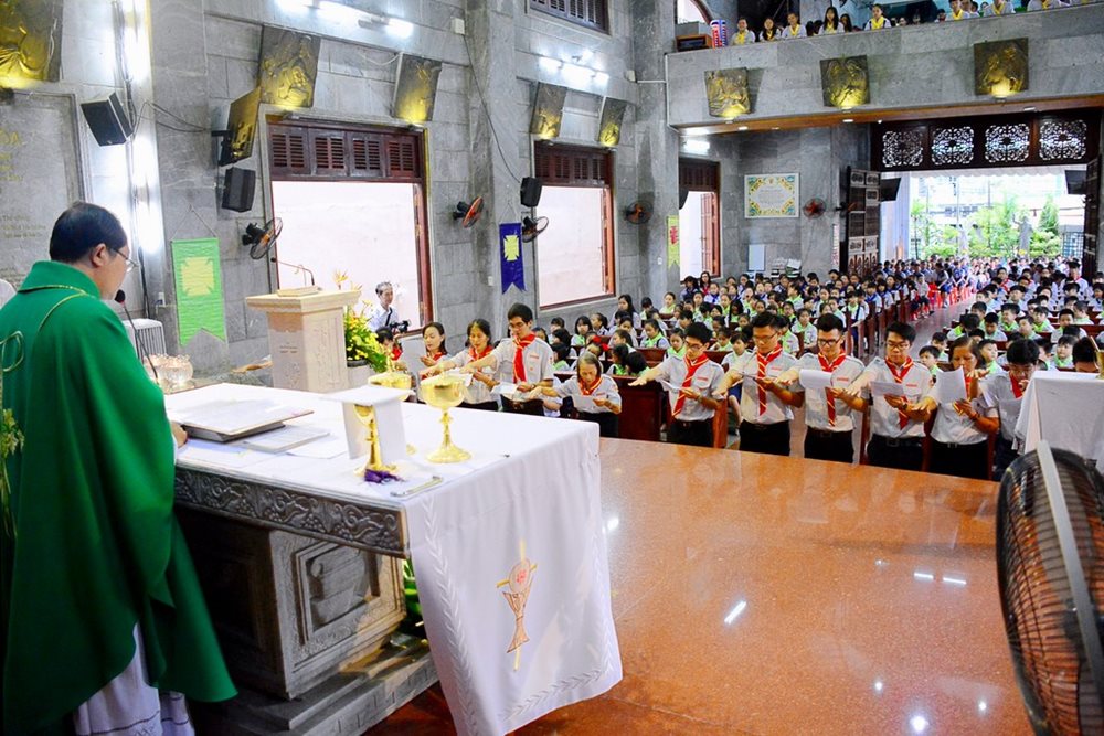 Đoàn TNTT - Tuyên hứa đầu Năm học Giáo lý 2017 - 2018