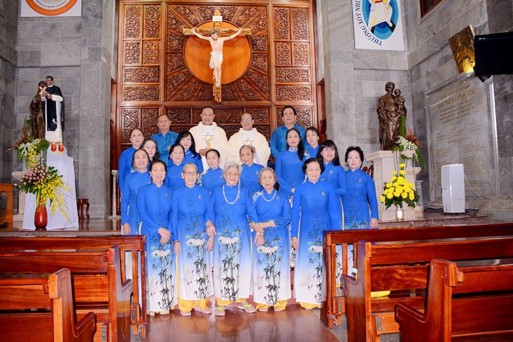 Hội Bác Ái - Mừng lễ Bổn mạng Thánh Martinô