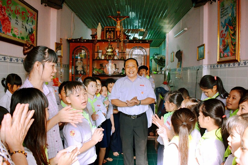 16-12-25-TN-GX-Vinh-Hoa-Ruoc-Chua-đen-voi-cac-ban-co-HCKK-(31)-(Copy).jpg 16-12-25-TN-GX-Vinh-Hoa-Ruoc-Chua-đen-voi-cac-ban-co-HCKK-(31)-(Copy).jpg