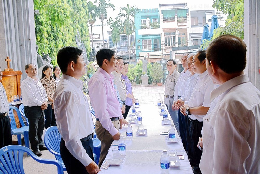 DSC_5165-(Copy).jpg DSC_5165-(Copy).jpg
