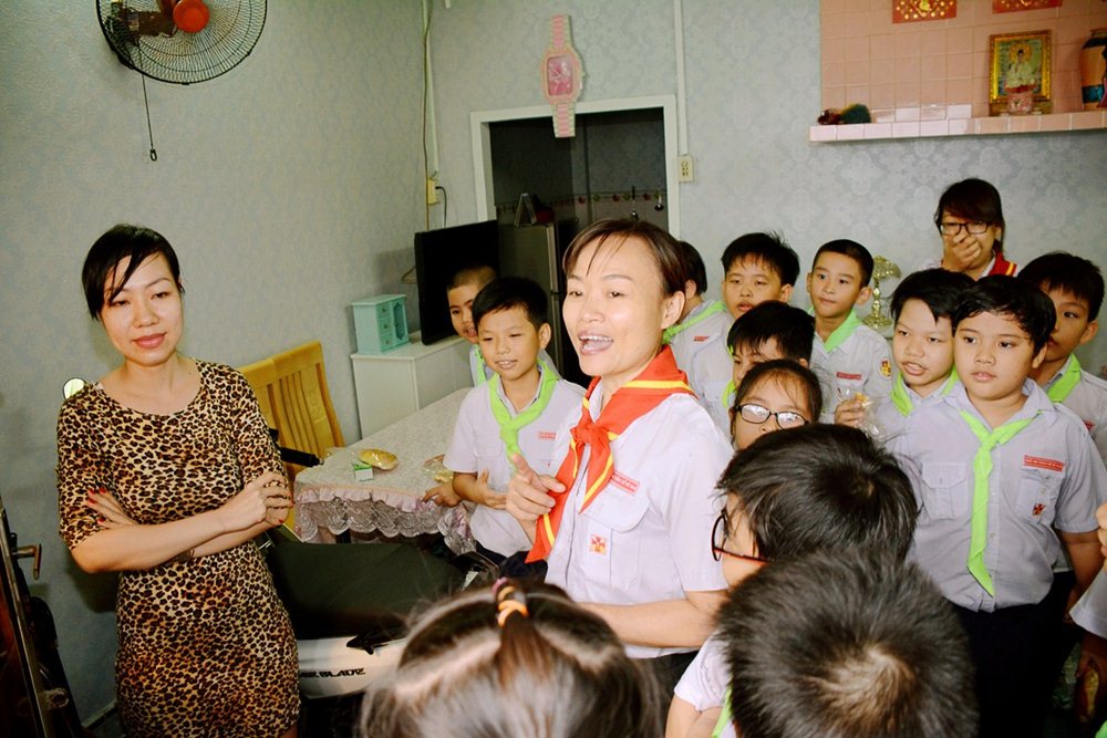 16-12-25-TN-GX-Vinh-Hoa-Ruoc-Chua-đen-voi-cac-ban-co-HCKK-(34)-(Copy).jpg 16-12-25-TN-GX-Vinh-Hoa-Ruoc-Chua-đen-voi-cac-ban-co-HCKK-(34)-(Copy).jpg