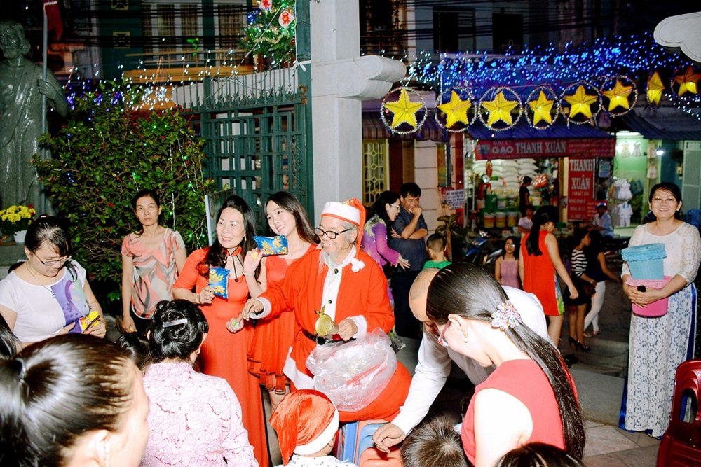 16-12-24-le-toi-24-cua-thieu-nhi-(44)-(Copy).jpg 16-12-24-le-toi-24-cua-thieu-nhi-(44)-(Copy).jpg