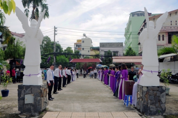HINH-(10).jpg HINH-(10).jpg