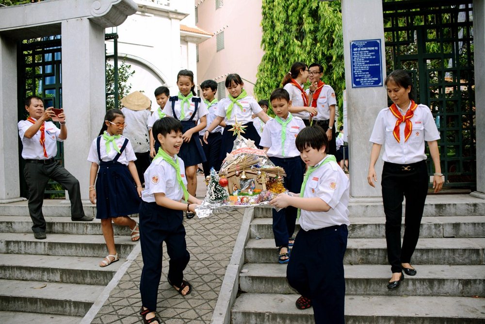 16-12-25-TN-GX-Vinh-Hoa-Ruoc-Chua-đen-voi-cac-ban-co-HCKK-(15)-(Copy).jpg 16-12-25-TN-GX-Vinh-Hoa-Ruoc-Chua-đen-voi-cac-ban-co-HCKK-(15)-(Copy).jpg